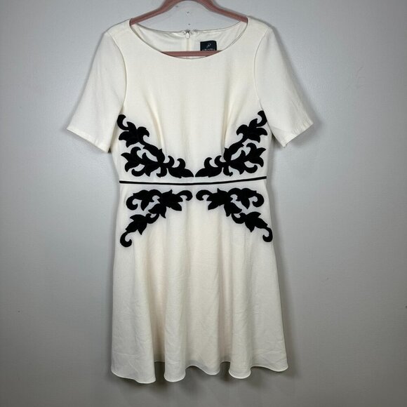 Adrianna Papell Crepe Fit & Flare Dress Cream Black Embroidered Midi Size 14 - Picture 1 of 8